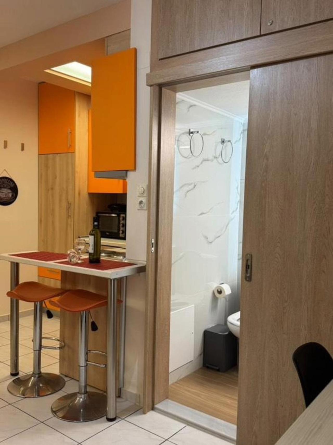 Orange Central Studio Heraklion Exteriör bild